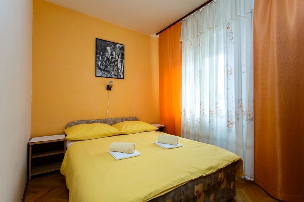 Apartment Meri Krk Town Esterno foto